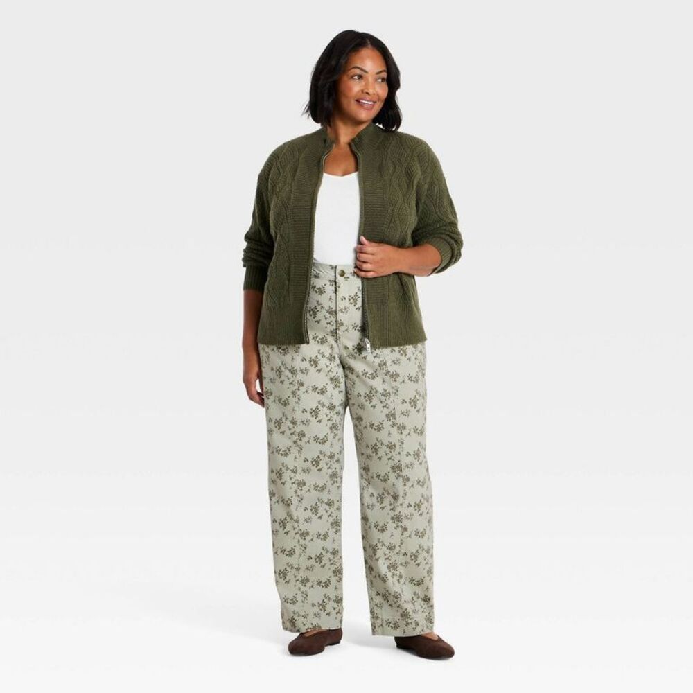 Women's Plus Straight Leg Twill Floral Print Pant - Ava & Viv Olive Green 18 - Picture 3 of 3